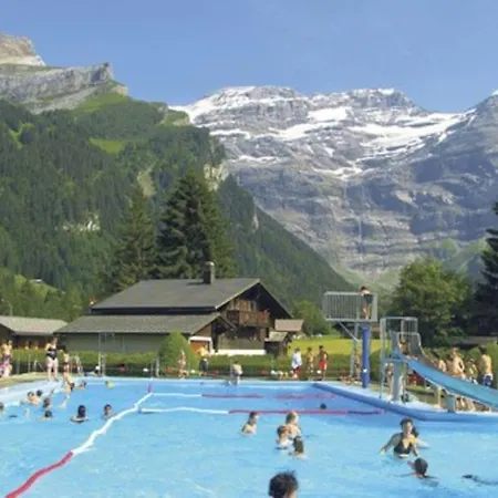 Apartment Chalet Apartment- Hottub, Garden, 2 Ensuite Bathrooms, 2 Bedrooms. Gryon